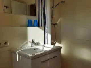 Haus Anni – Ferienwohnung 17 – Badezimmer