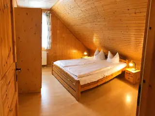 Haus Anni – Ferienwohnung 18 – Schlafzimmer