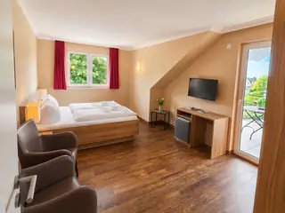 Doppelzimmer III – Zimmer